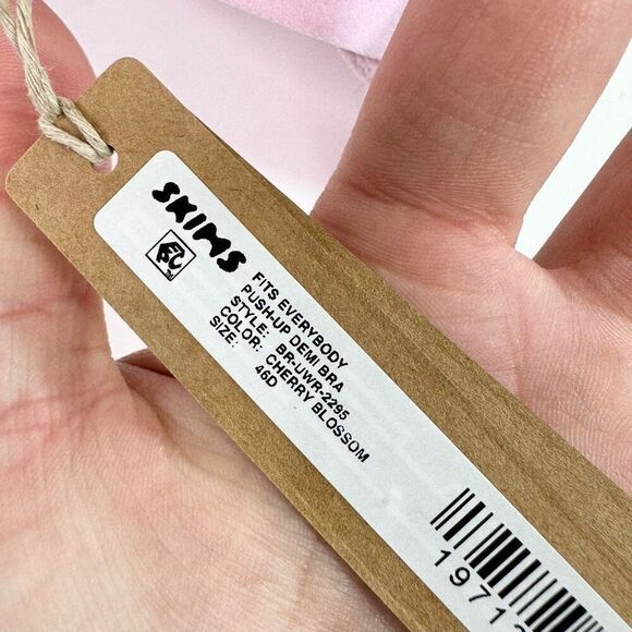 SKIMS Bra Womens Size 46D Cherry Blossom Pink Fits Everybody Push-Up Demi New - Picture 5 of 7